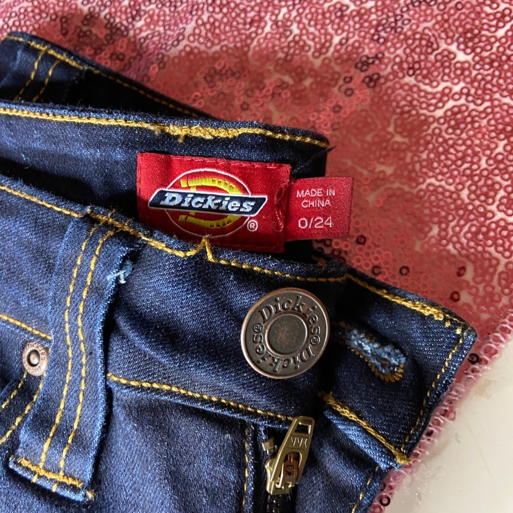 Woman’s Dickies Shorts